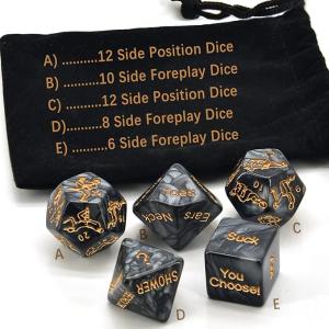 ألعاب زوجية رومانسية - 5 قطع نرد لتقوية العلاقات مع حقيبة تخزين